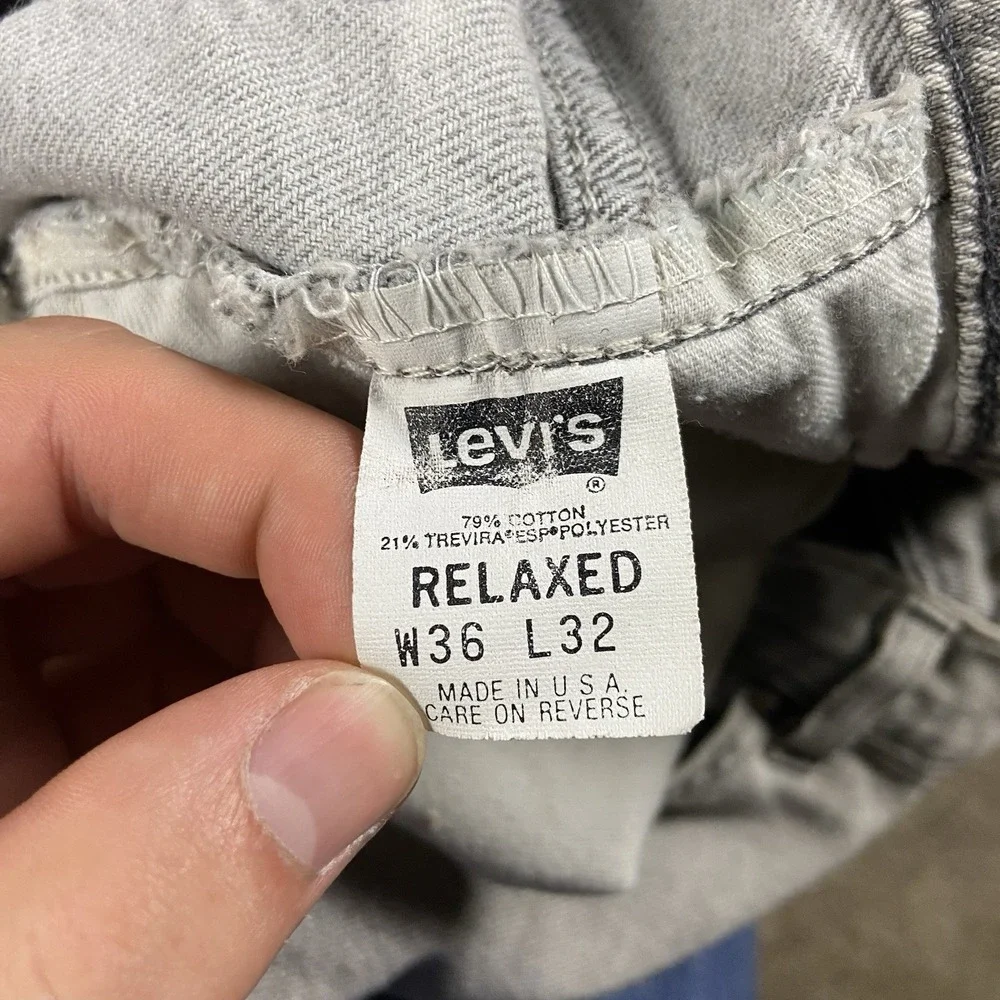 Vintage 90s Levi's 548 Jeans Size 36x32 Gray Denim Light Wash Relaxed Silver Tab